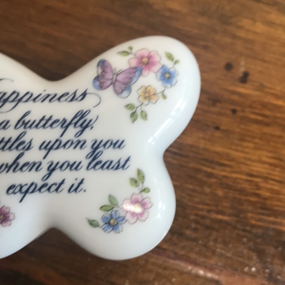 Vintage Avon Trinket Box - Picture 5 of 6